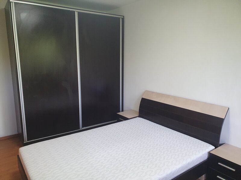 Drumul Taberei- Plaza- Vanzare 2 camere p/4 dec- reabilitat liber mobilat